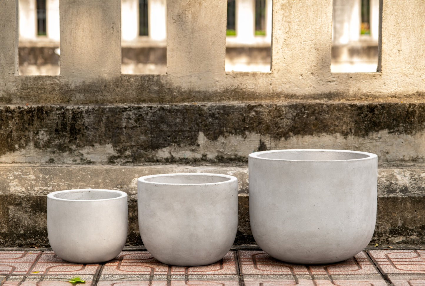 Blumentopf Pflanzkübel Modell "Dora" 24cm aus Beton