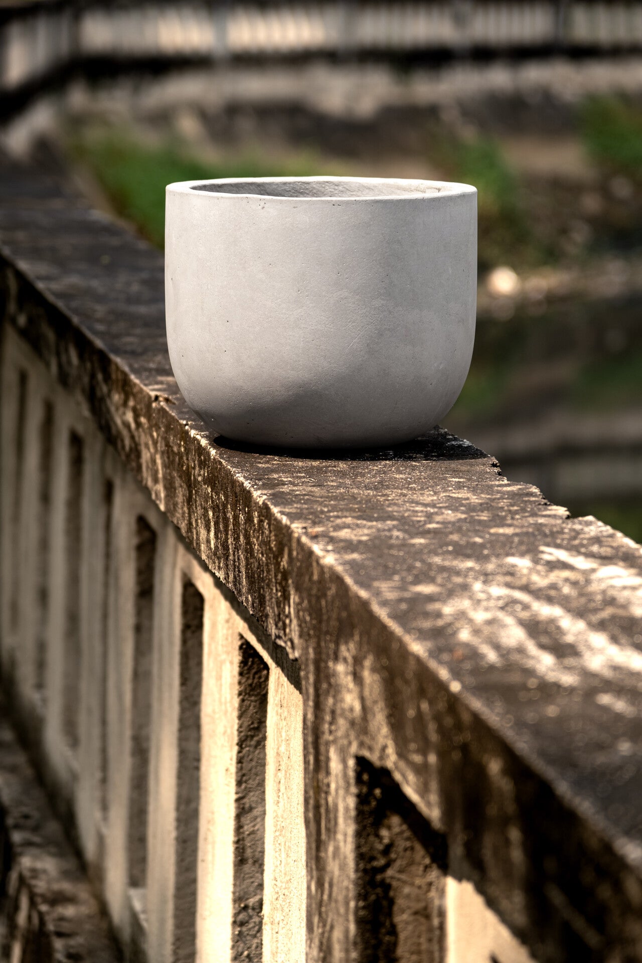 Blumentopf Pflanzkübel Modell "Dora" 24cm aus Beton