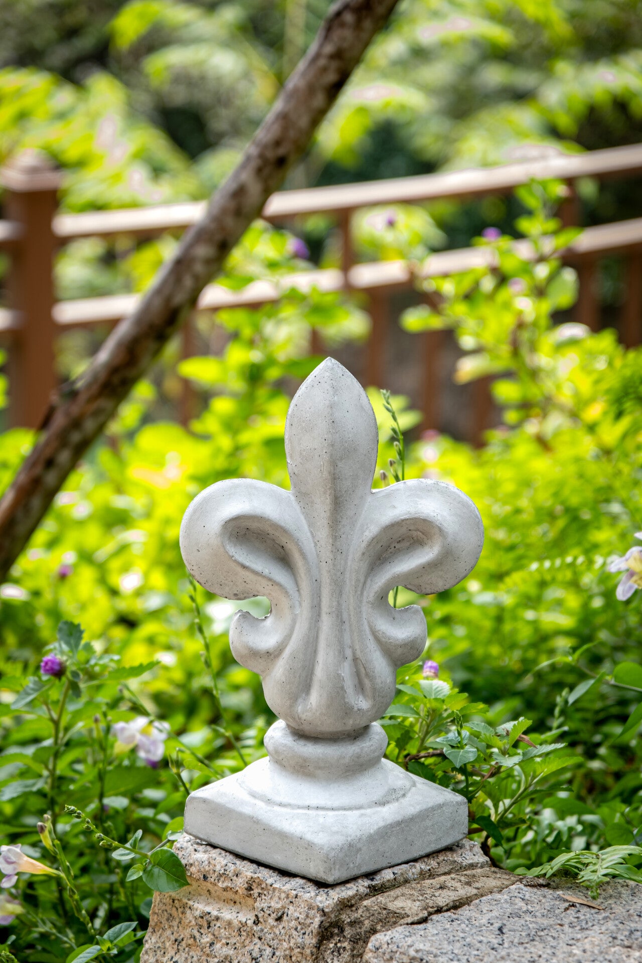 Fleur de Lys Beton