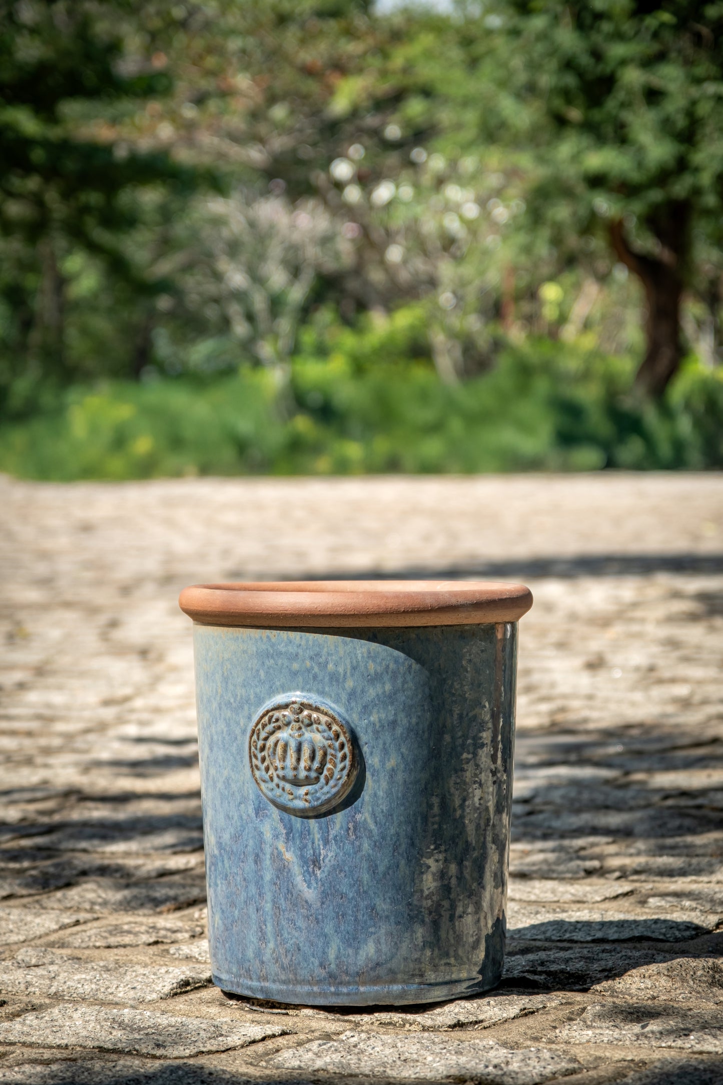 Provence Pflanzkübel: Handgefertigte Keramik für Ihren Garten (Ø25cm) Rusty Blue