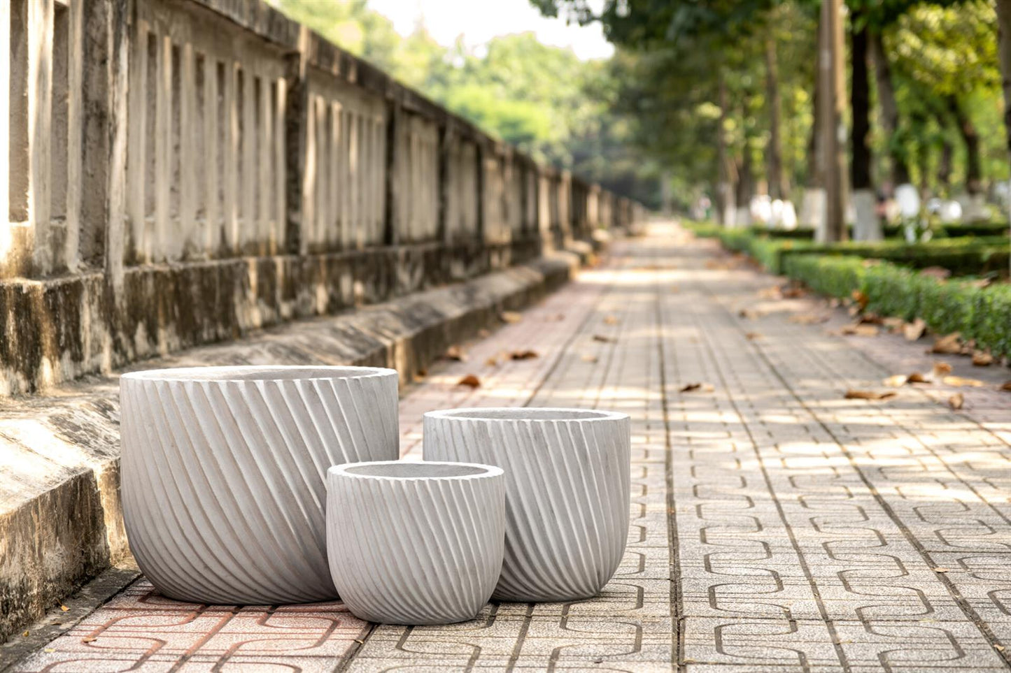 Blumentopf Pflanzkübel Modell "Linea IV" 24cm aus Beton