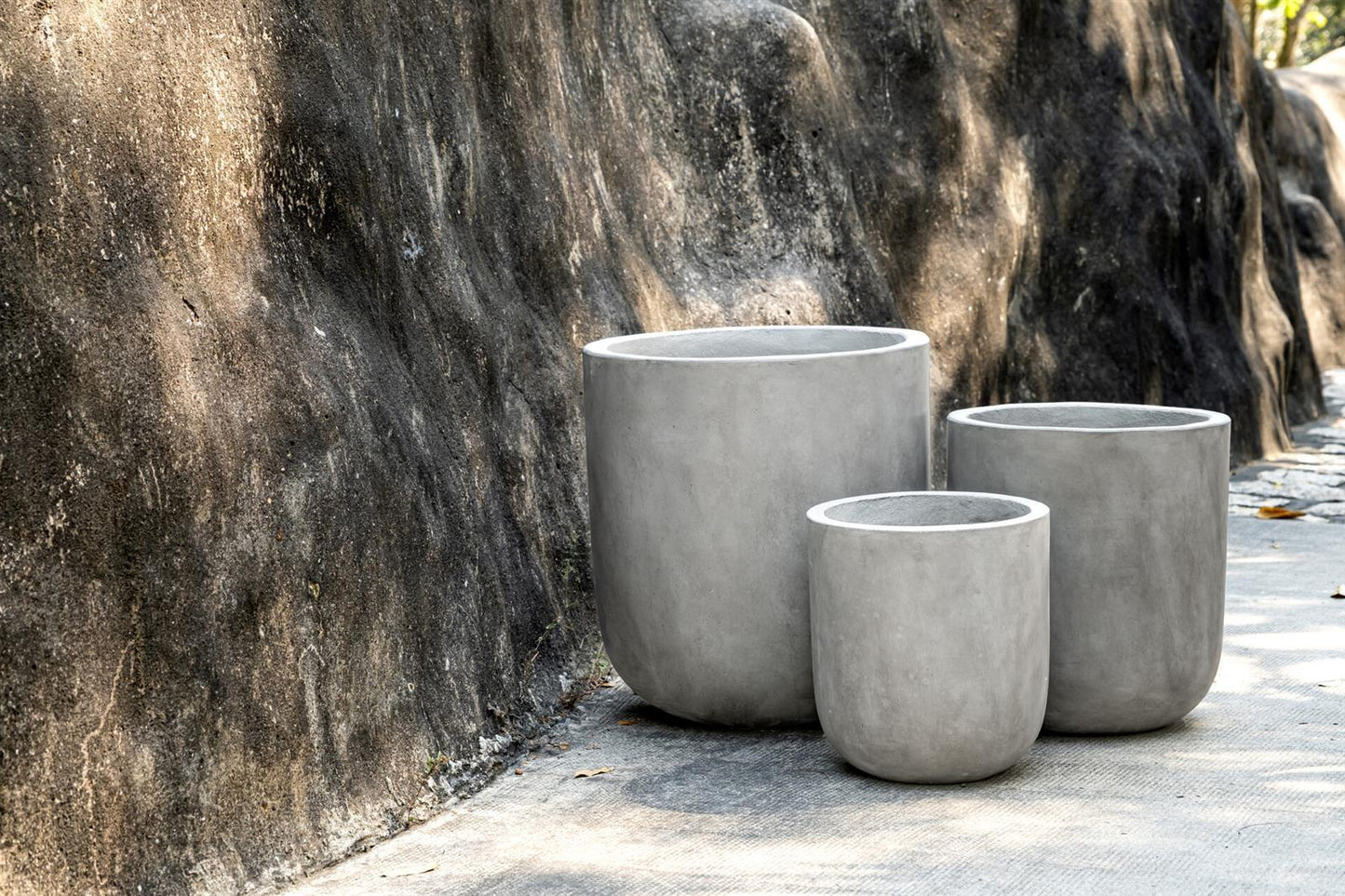 Blumentopf Beton "Dora-Tall" 24cm Dunkelgrau