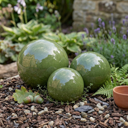 Keramik Gartenkugeln Olivgrün 3er-Set (12, 16, 20 cm) – Frostfest & Handgefertigt