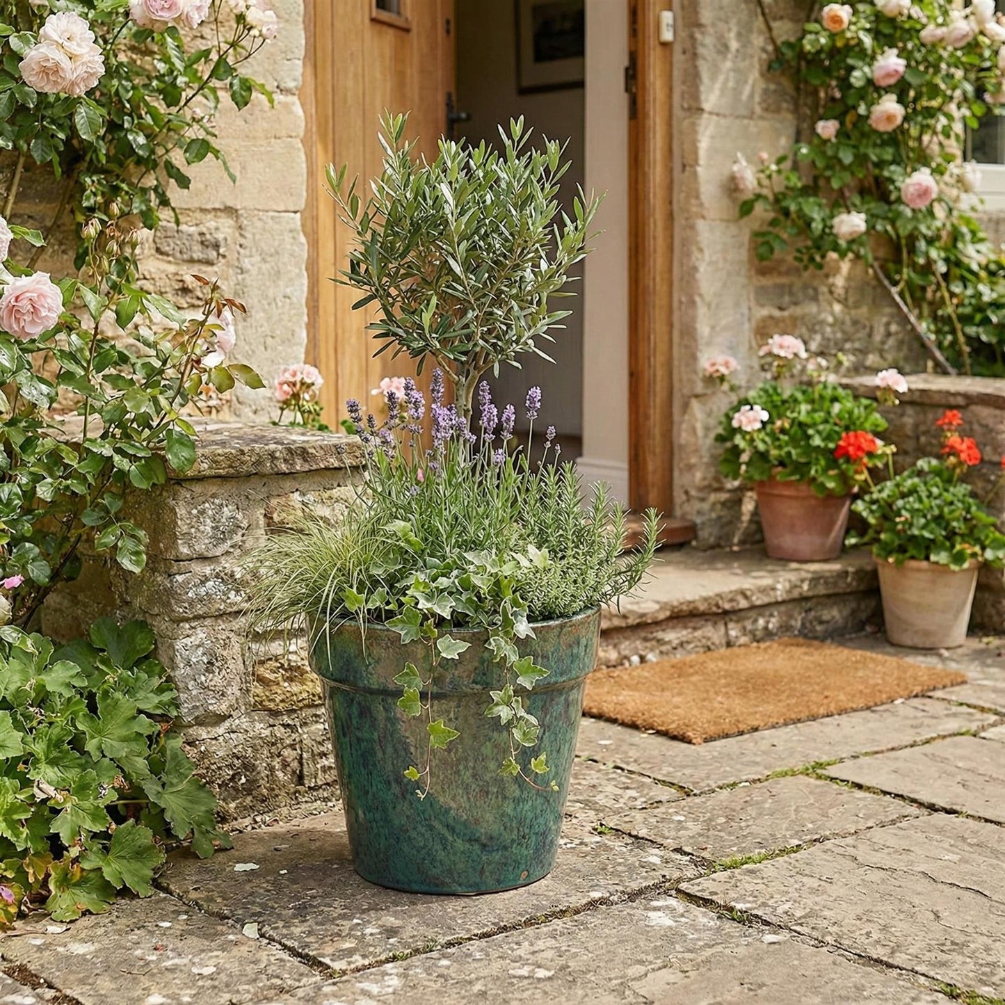 Pflanzgefäß "Round Plain" Moosgrün – Ø 18 bis 47 cm – Frostfestes Steinzeug